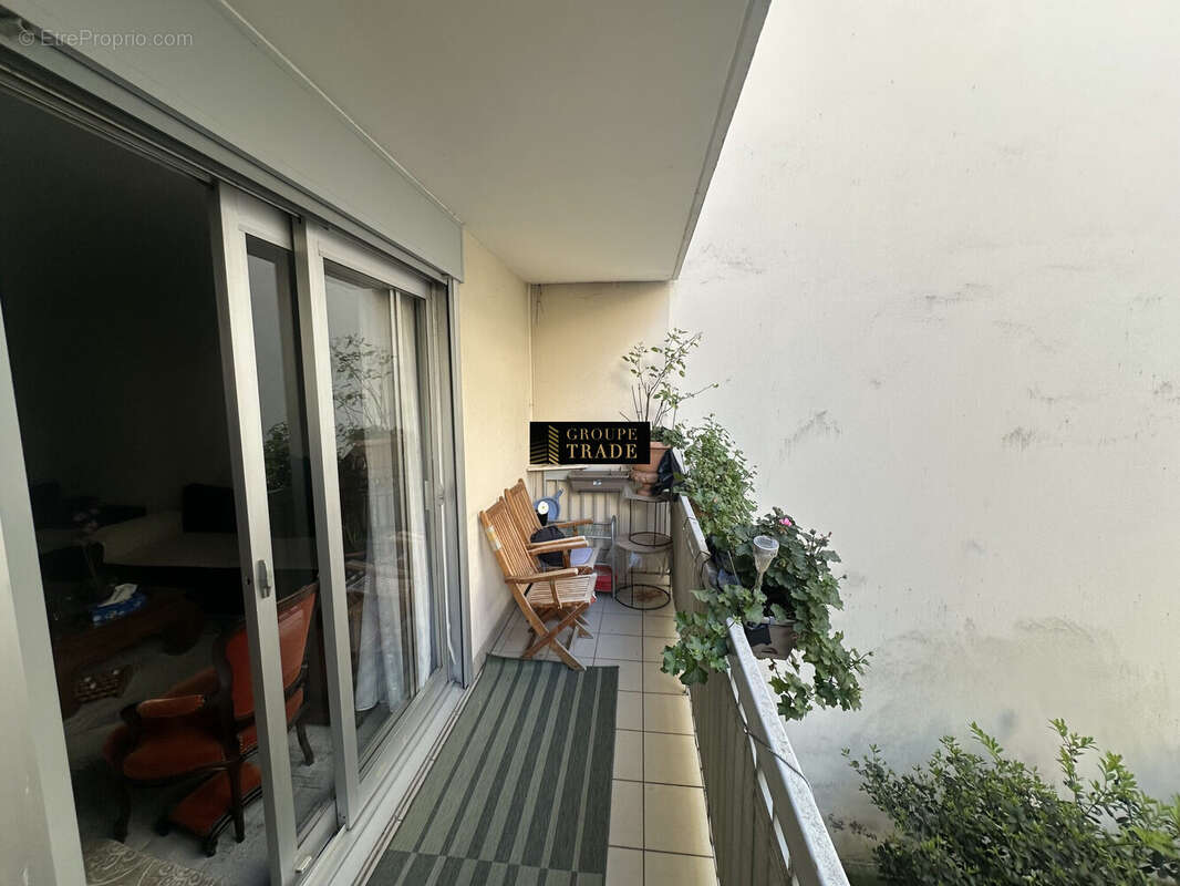 Appartement à PARIS-11E