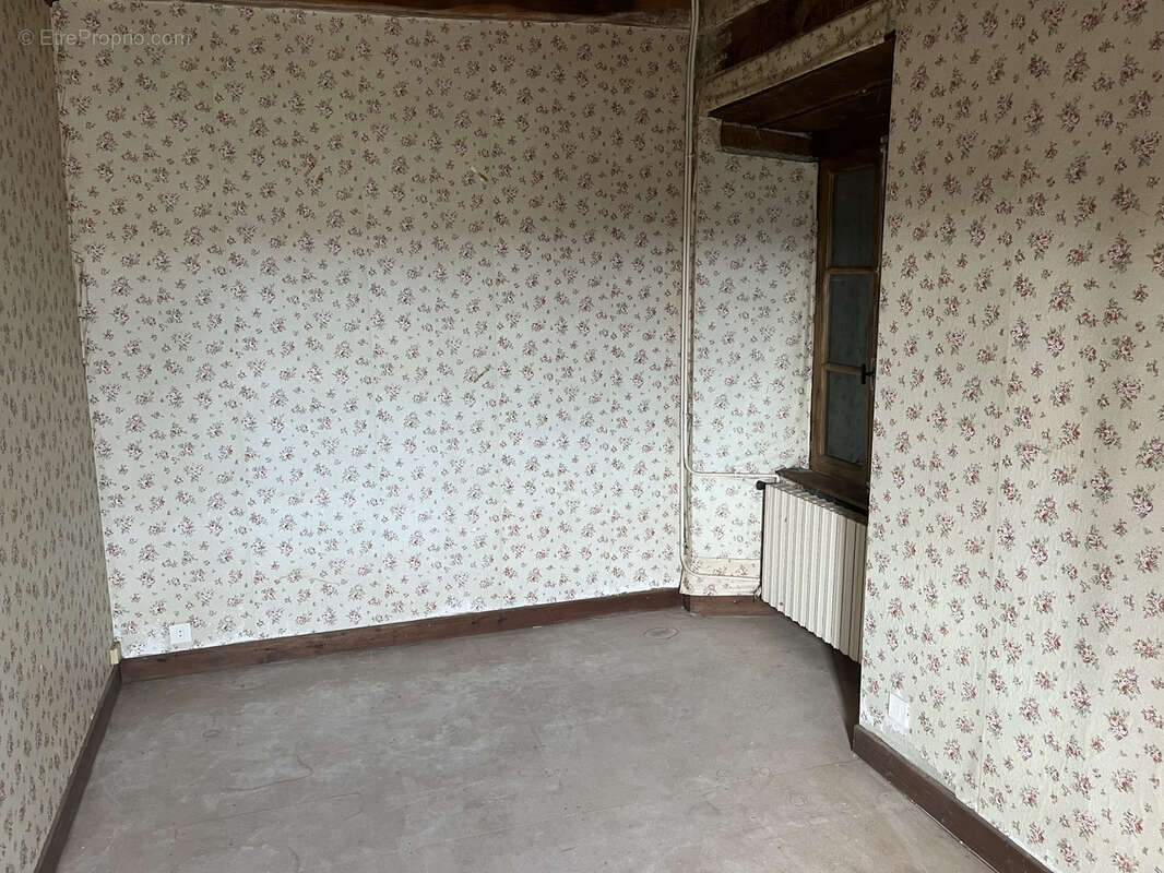 Maison à CHALVIGNAC