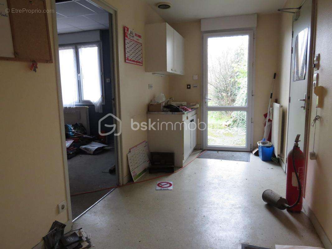 Maison 98 m² à Parthenay  - photo 5