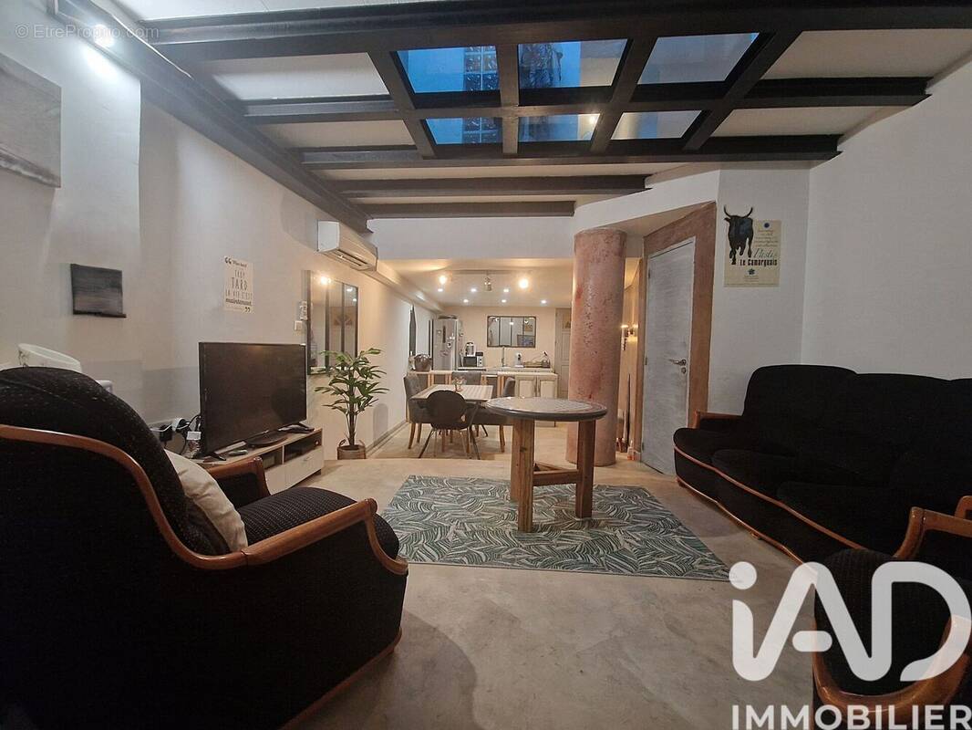 Photo 1 - Maison à ROQUEMAURE