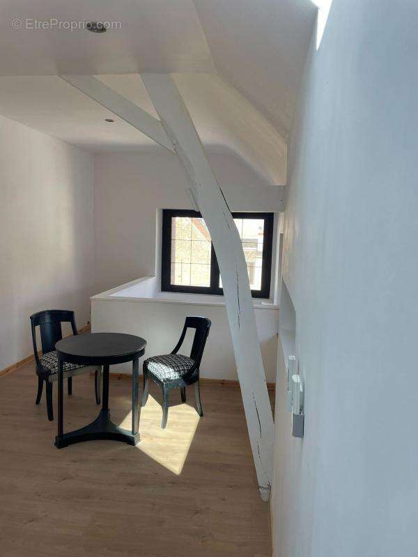 Maison à NOYEN-SUR-SARTHE