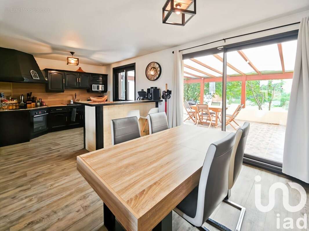 Photo 5 - Maison à CRECY-LA-CHAPELLE