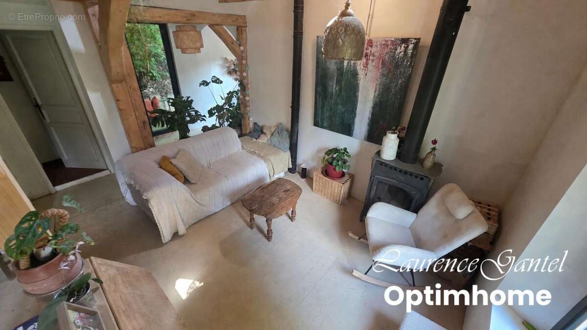 Maison atypique avec dépendance et terrain de 1 550 m² sans vis-à-vis – Barrême - photo 4