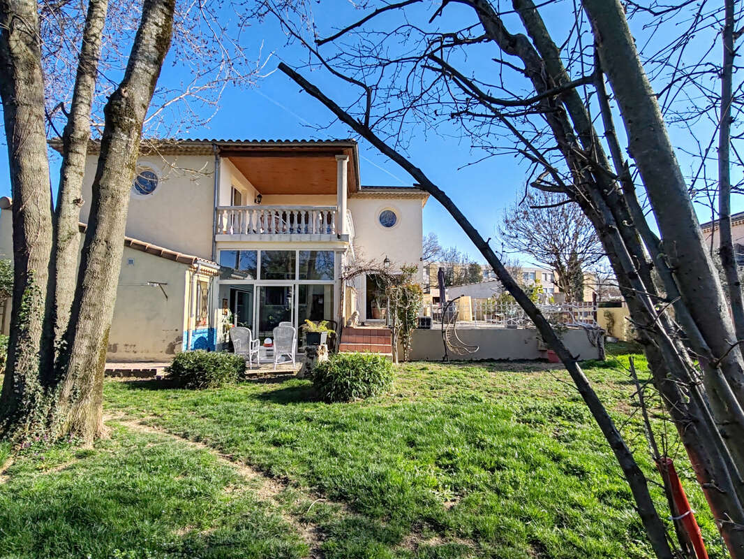 Maison à LIVRON-SUR-DROME