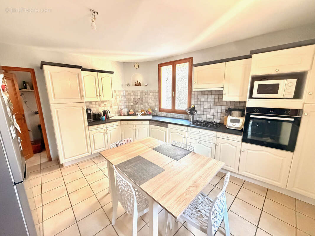 Charmante Maison de 138 m2 à Ibos, Hautes-Pyrénées - photo 6