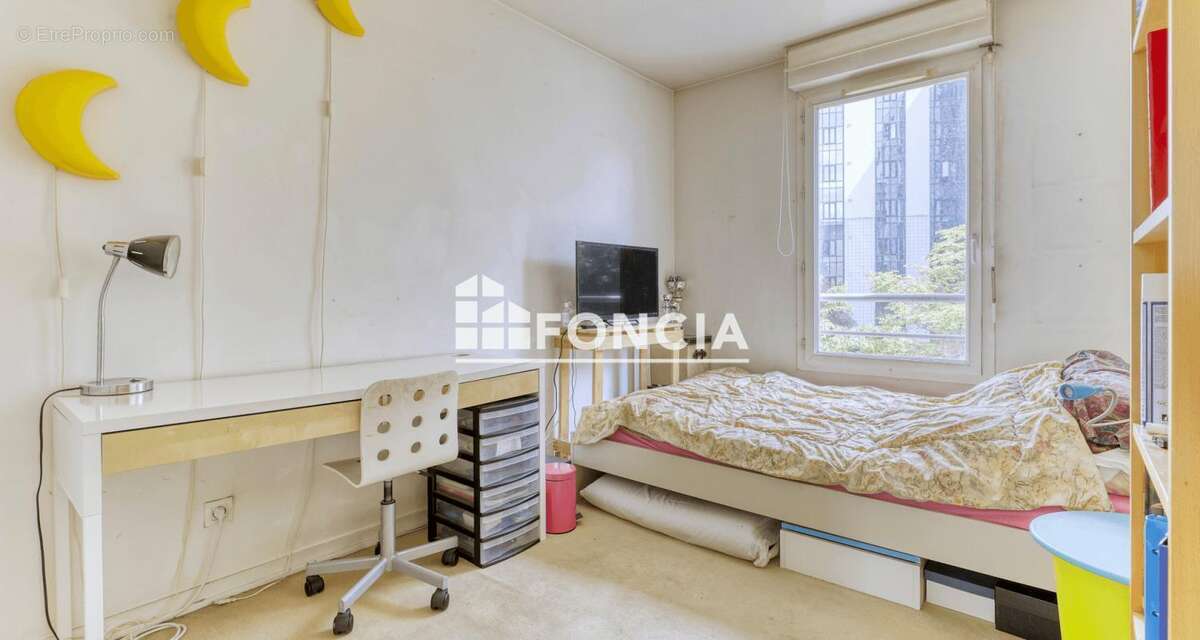 Appartement à ISSY-LES-MOULINEAUX