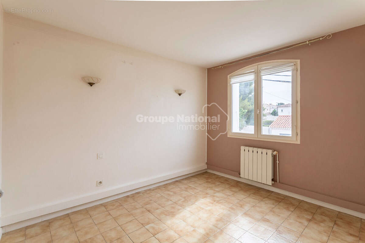 Villa Type 5 avec vue mer, piscine et garage - photo 12