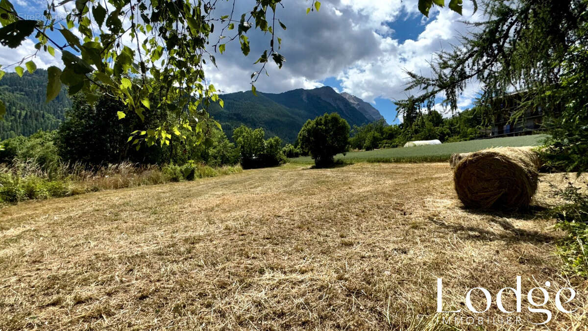 Terrain 1224 m² à Pelvoux  - photo 6