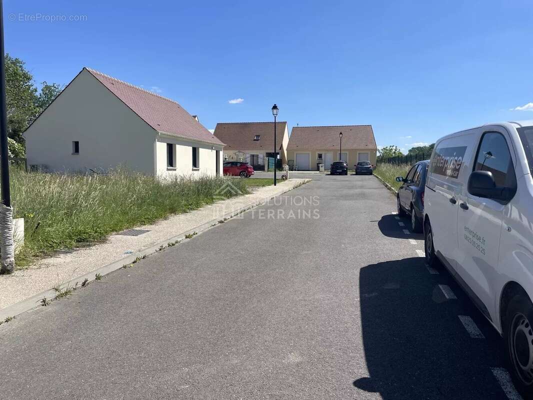 Terrain à LA CHAPELLE-GAUTHIER