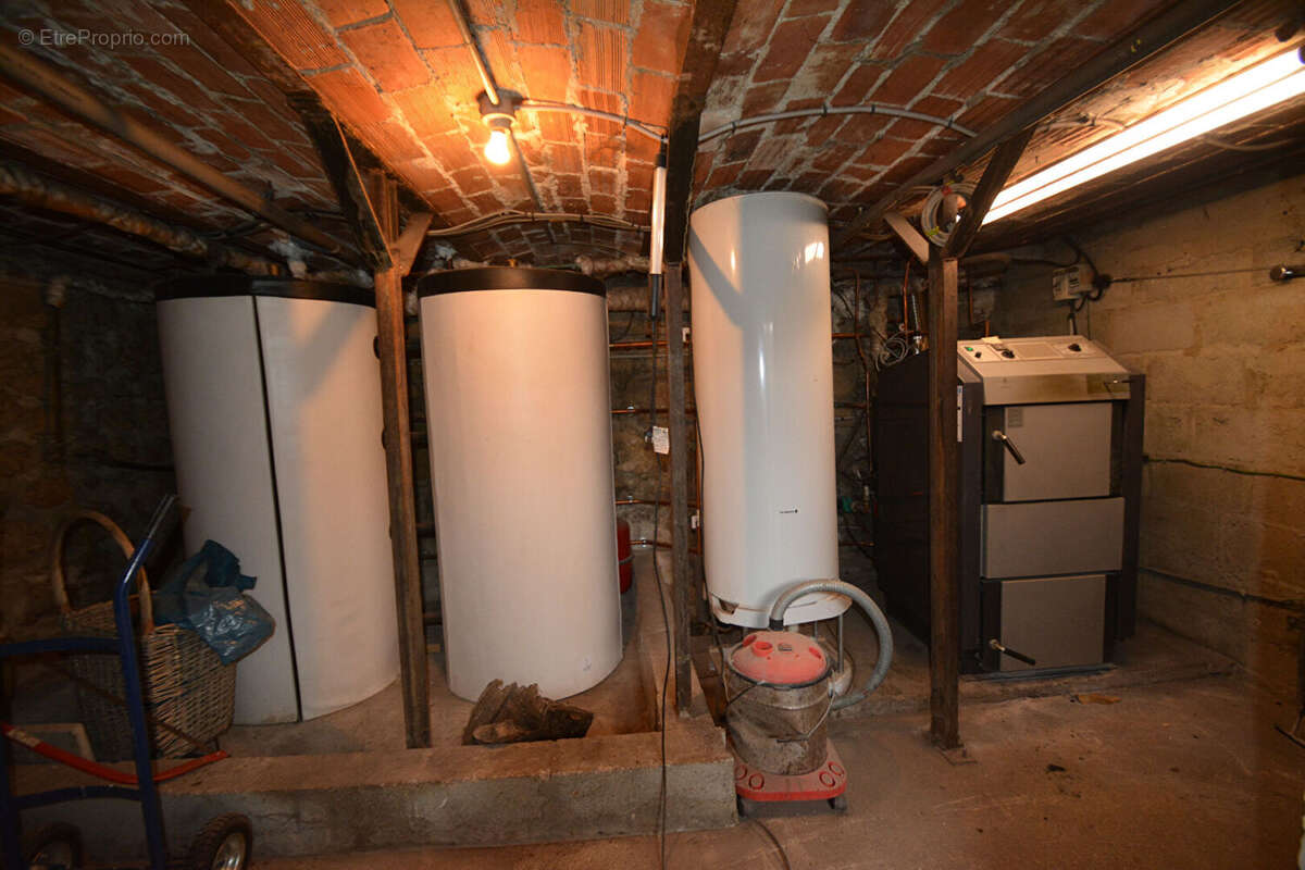 Maison à COUCY-LE-CHATEAU-AUFFRIQUE