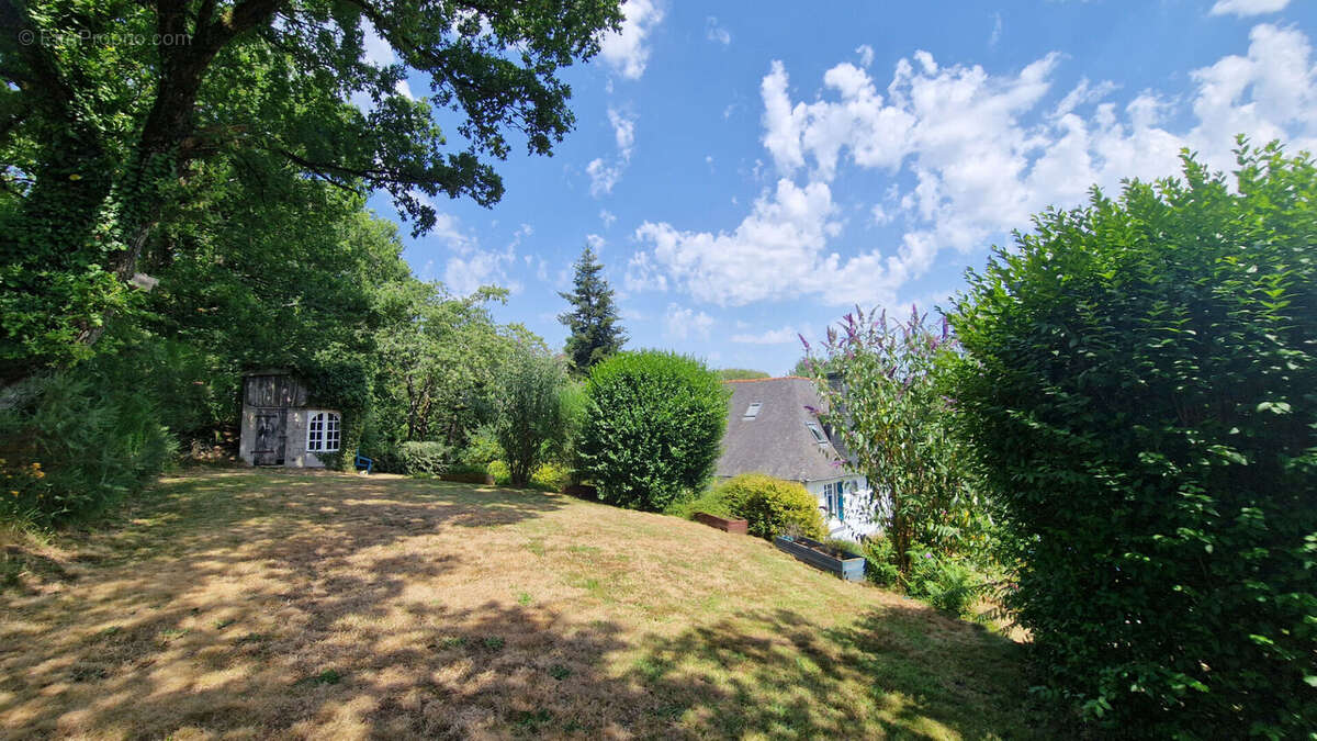 CÔTES D'ARMOR Belle maison rénovée de 4 chambres avec jardin, terrase, à proximité d'une rivière et d'un site prisé pour de natu - photo 13