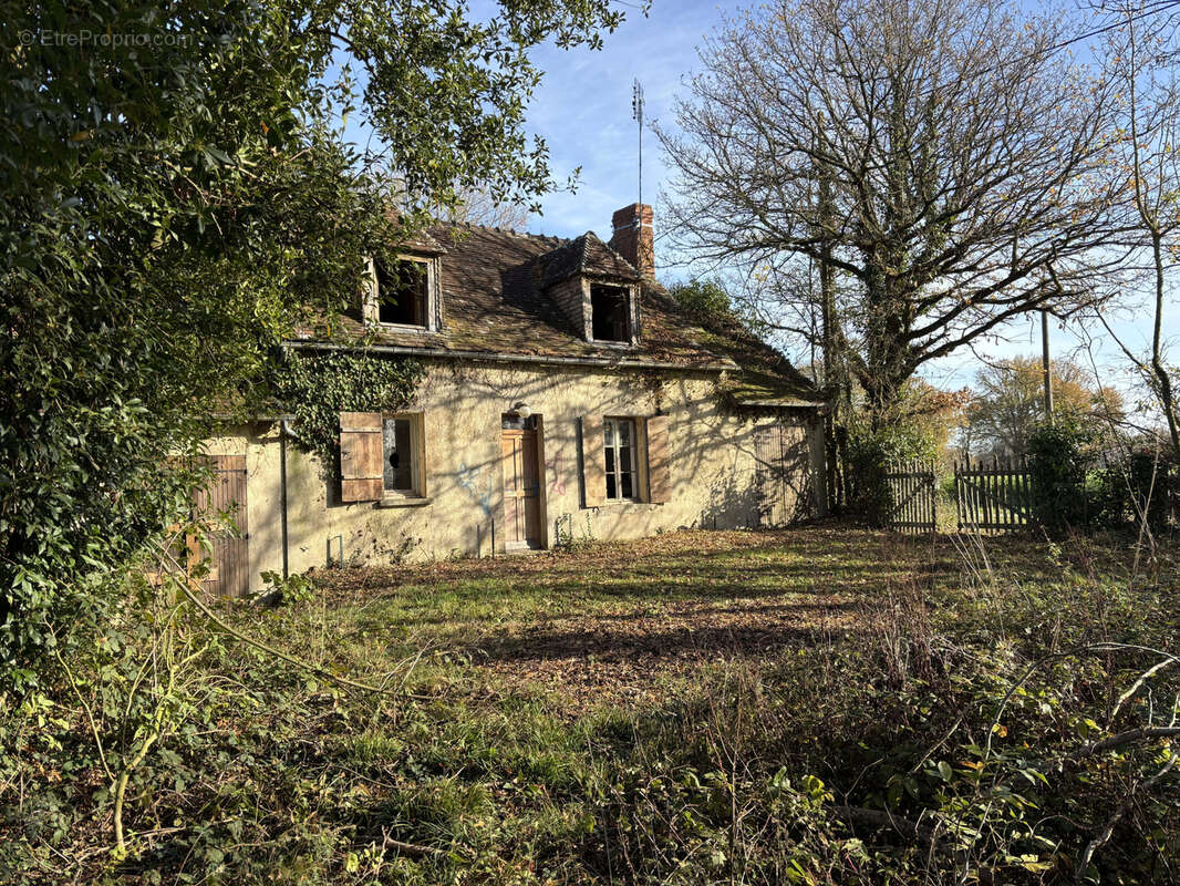 Maison à LE MELE-SUR-SARTHE