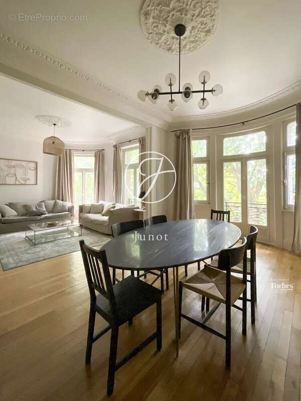 Lille - REPUBLIQUE-BEAUX ARTS - Appartement à vendre - 2 pièces - 66,22m² loi carrez - 1 chambre - Cave - photo 10