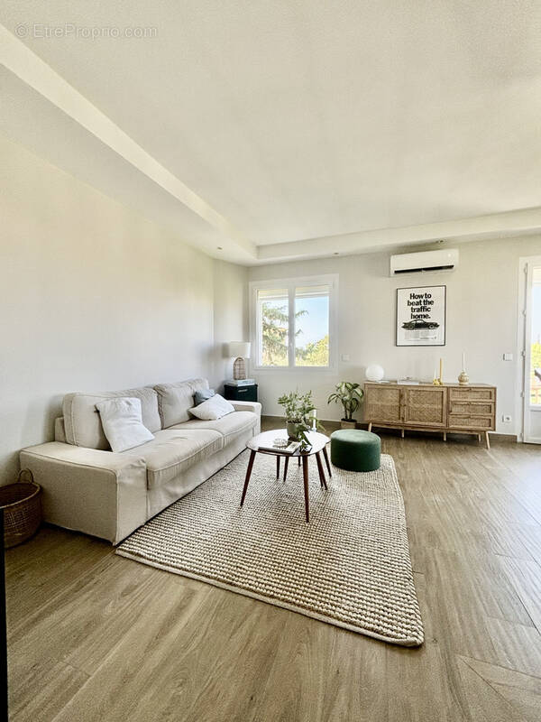 Appartement à LE CANNET