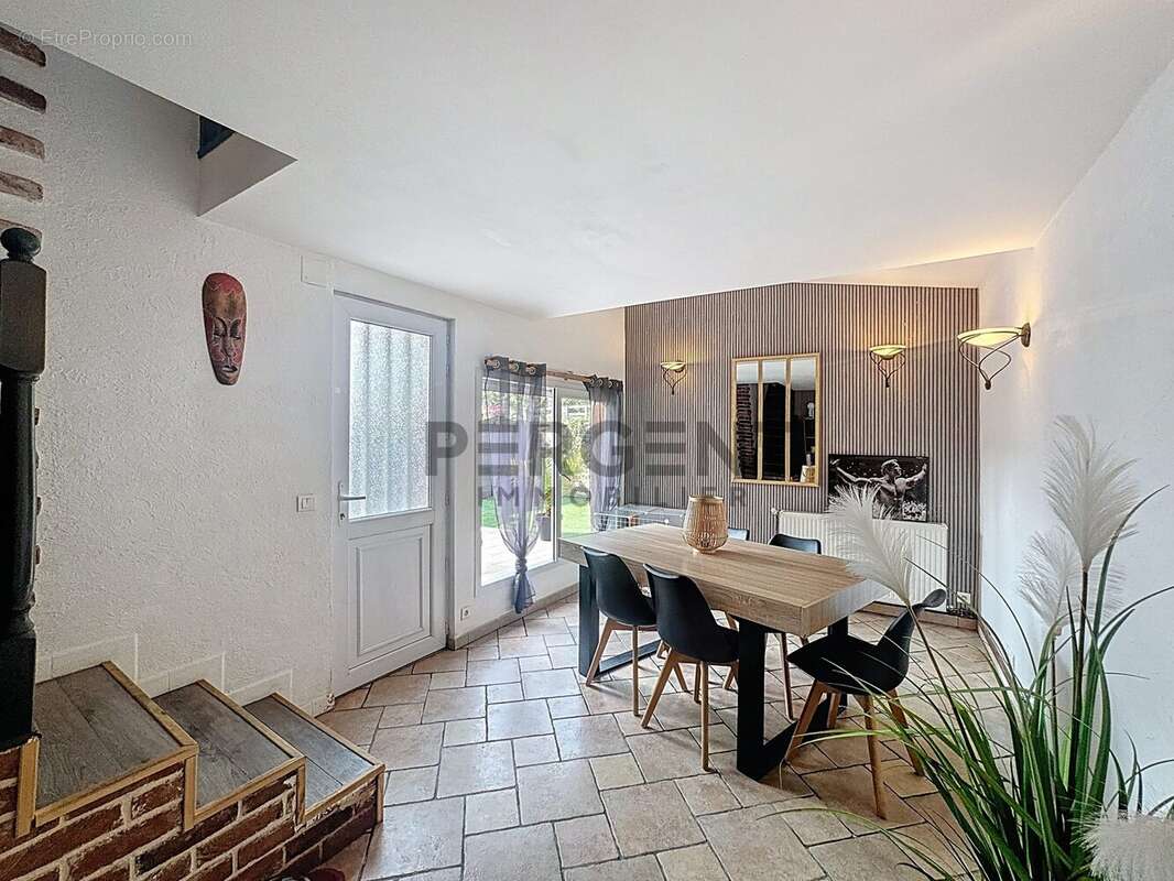 Maison à CHARLEVILLE-MEZIERES