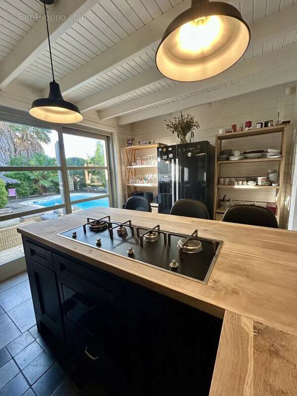 Maison à VILLENEUVE-DE-LA-RAHO