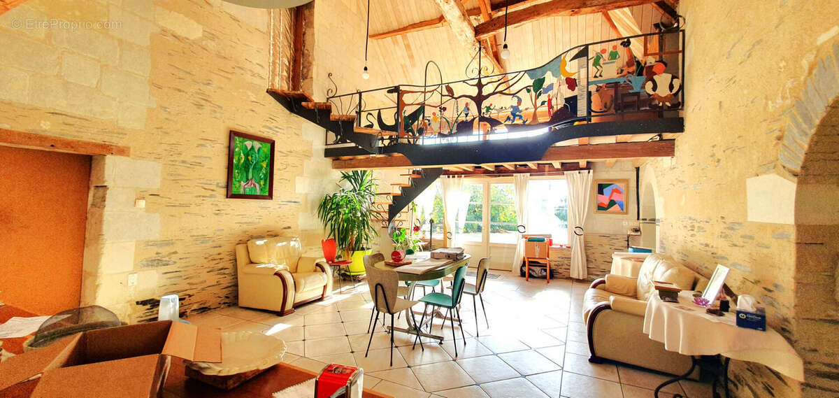 Maison à SAINT-MATHURIN-SUR-LOIRE