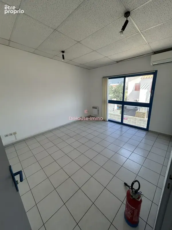 Commerce 49 m² à Cabestany  - photo 7