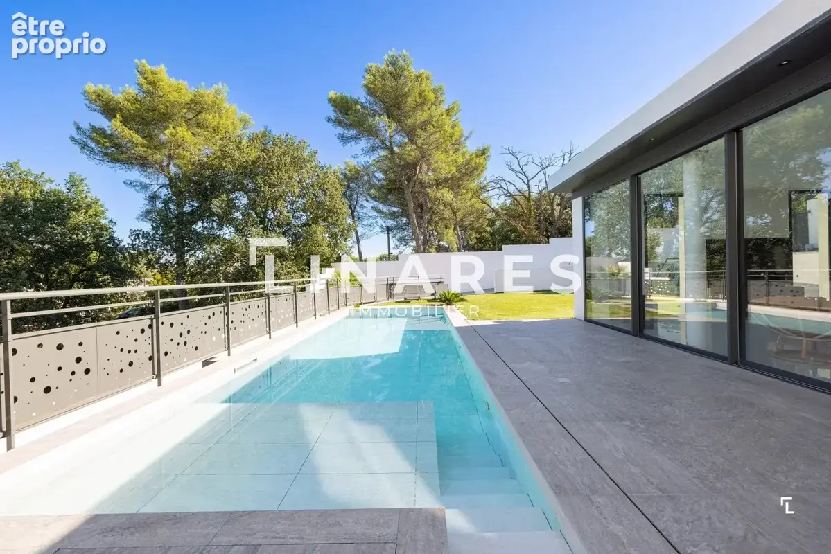 PERSPECTIVE CALIFORNIA  - Villa T5 de 394 m2 - Garage de 59 m2 - Terrain - Jardin - Piscine - Garage - 13400 Aubagne - photo 21