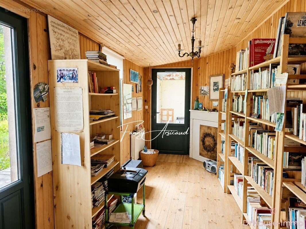 Maison 212 m² à Pont-L'abbe-D'arnoult  - photo 36
