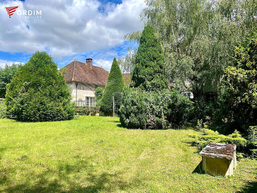 Maison à BLENEAU