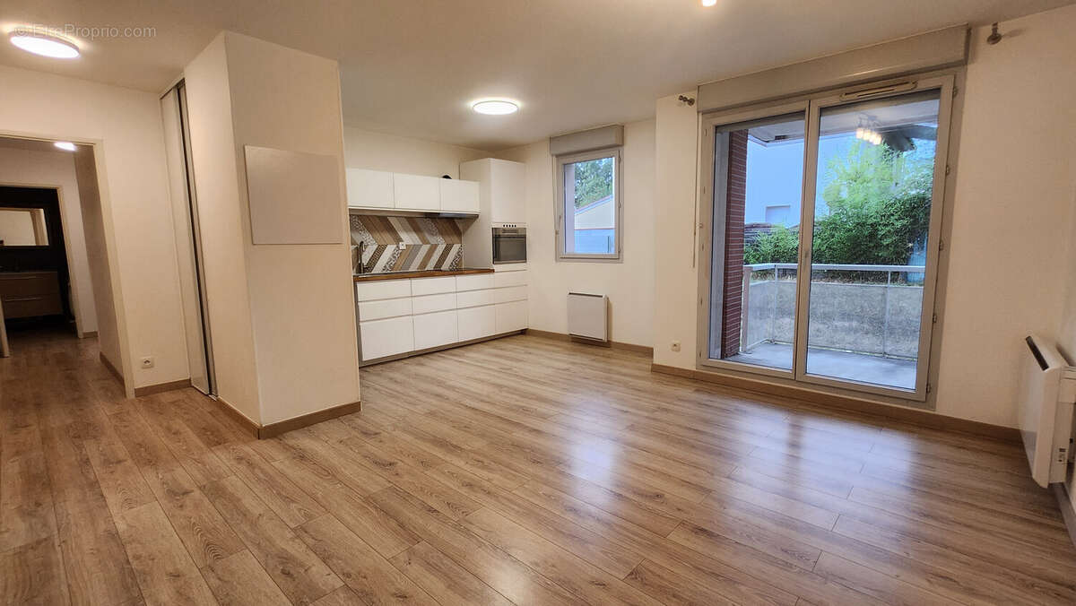 Appartement à SAINT-ORENS-DE-GAMEVILLE