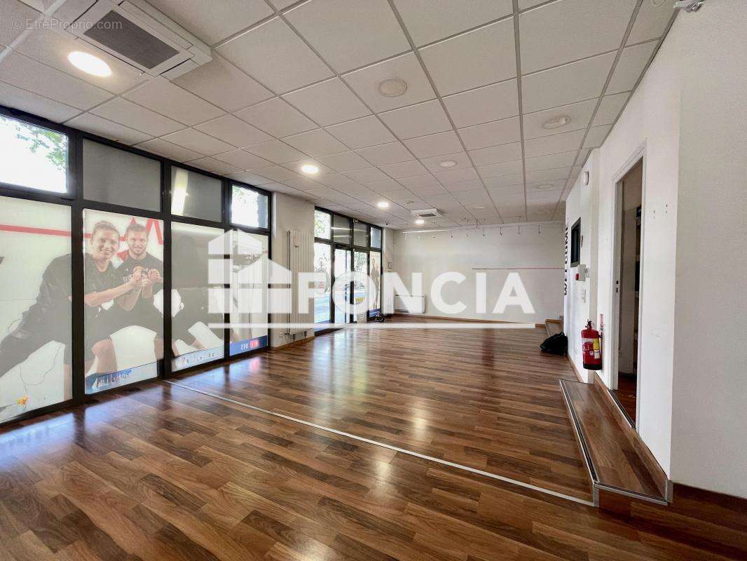 Commerce à GRENOBLE