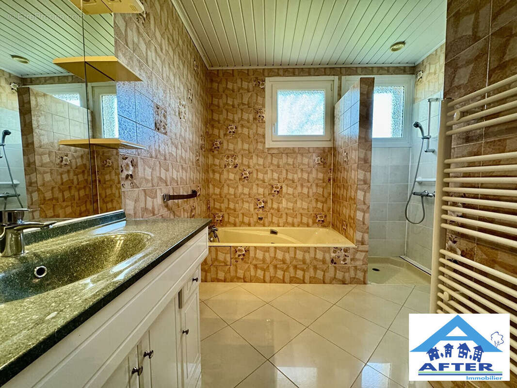 Maison à LANEUVEVILLE-AUX-BOIS