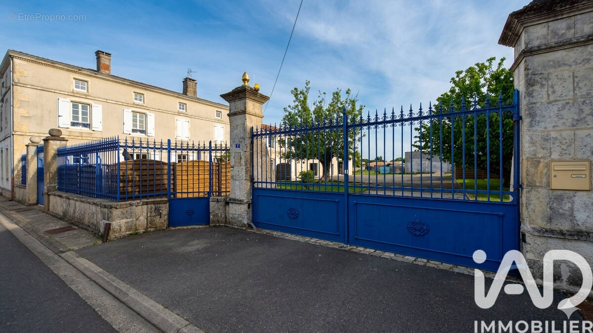 Photo 1 - Maison à FORGES