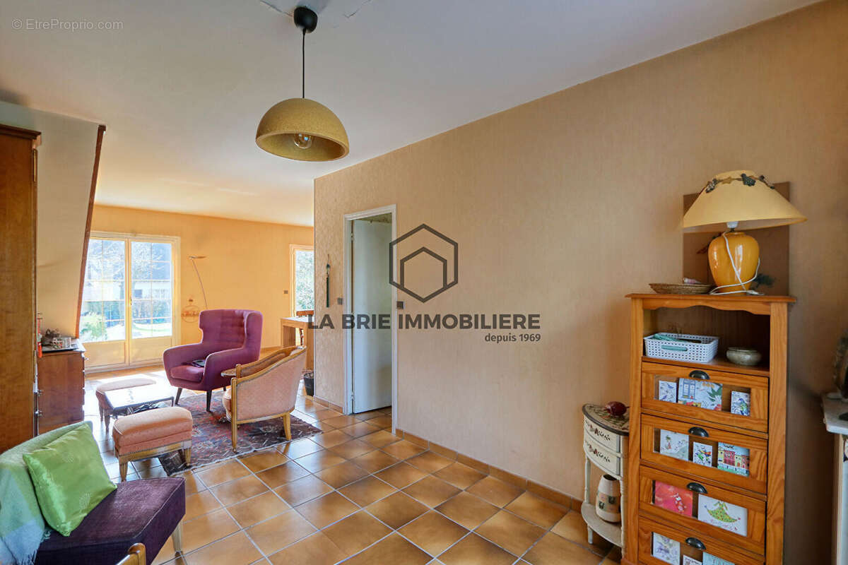 Maison à MAROLLES-EN-BRIE