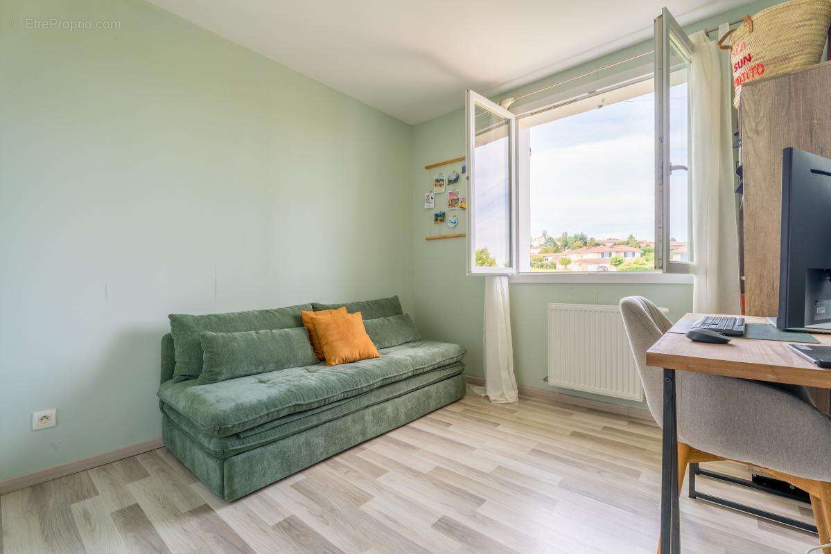 Appartement à FLEURIEUX-SUR-L'ARBRESLE