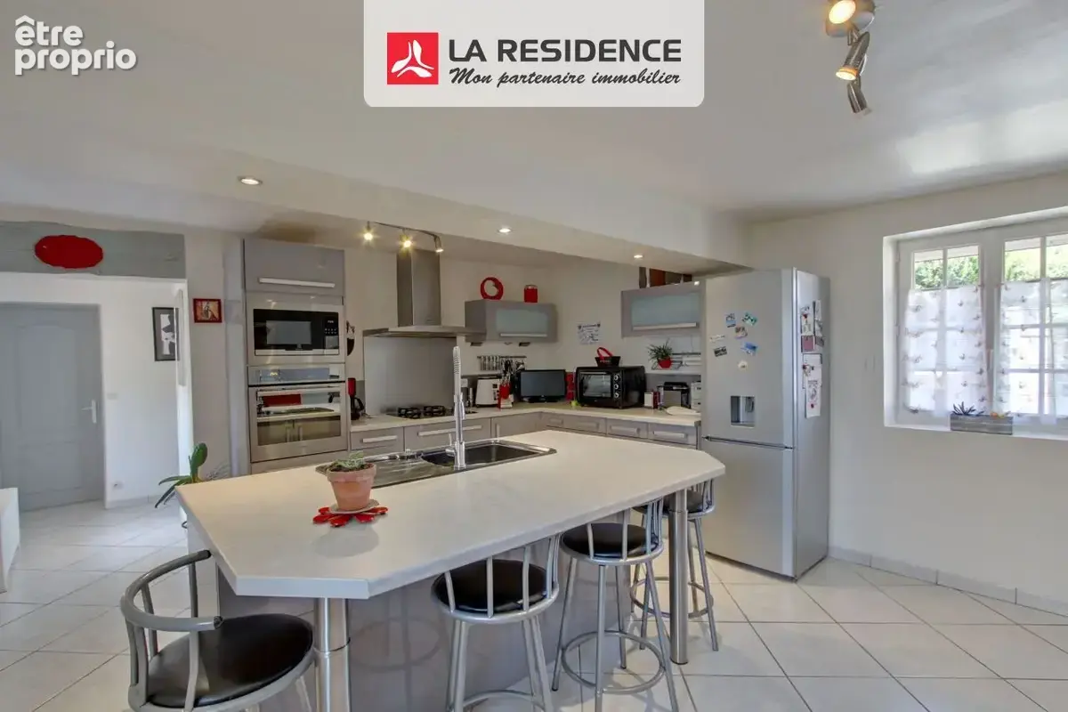 Maison 5 pièces 126 m² à vendre à Aubevoye (27940) - photo 2