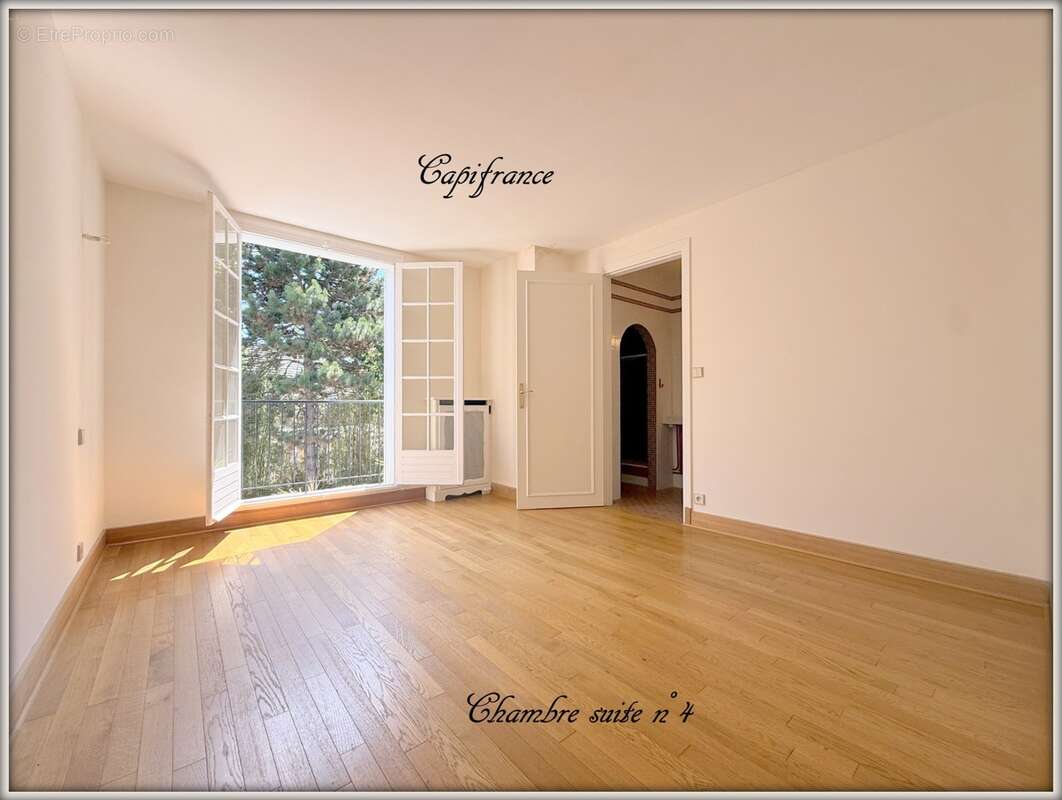 Propriété sur Parc avec dépendance - photo 27