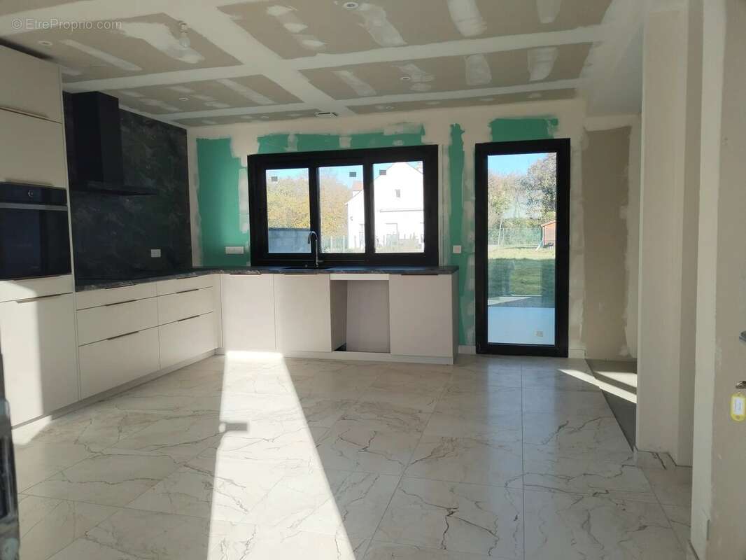 Maison à BOURRON-MARLOTTE