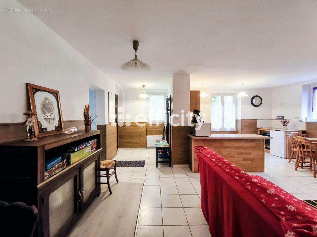 Appartement à CHAUFFAYER