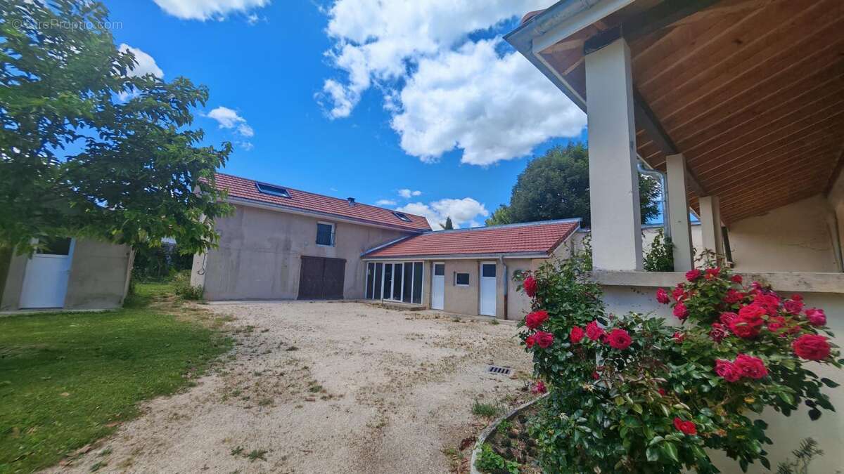 Maison 153 m² à Voiron  - photo 36