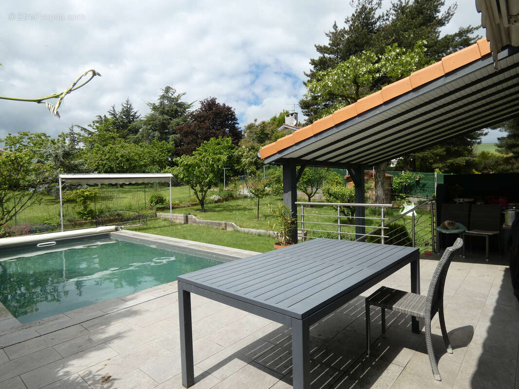 Maison à CHAUSSAN