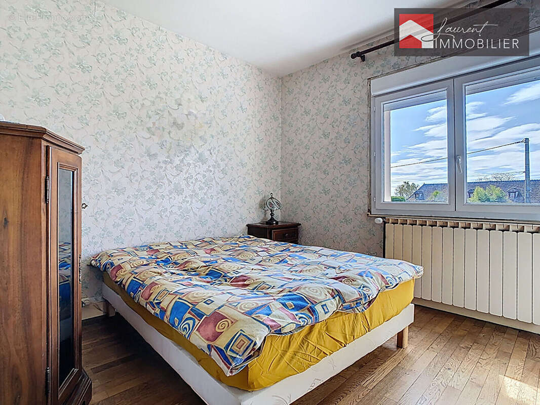 Maison à SAINT-ETIENNE-EN-BRESSE