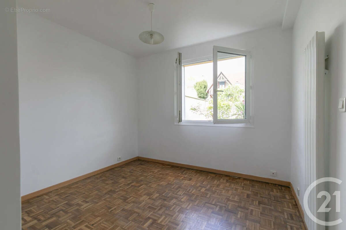 Maison à CHAMPIGNY-SUR-MARNE