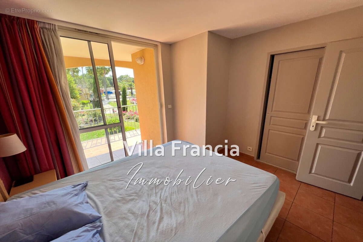 Appartement à MANDELIEU-LA-NAPOULE