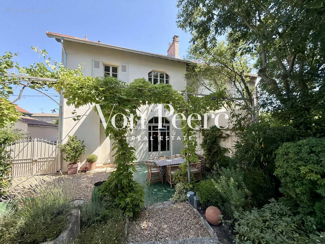 Maison à SAINT-REMY-DE-PROVENCE