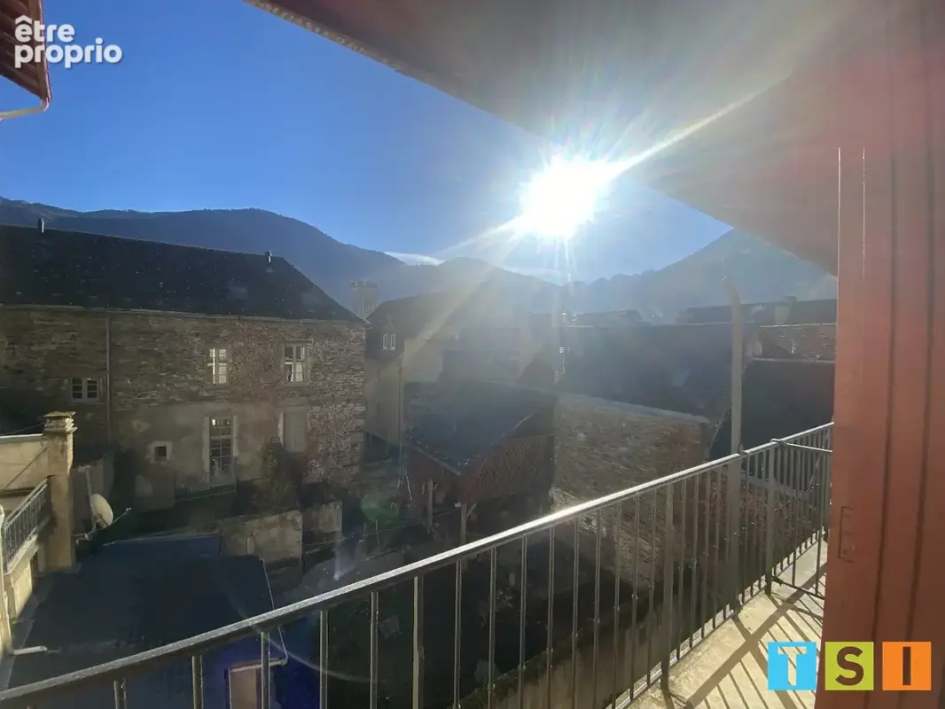 Luchon centre appartement lumineux avec balcon - photo 10