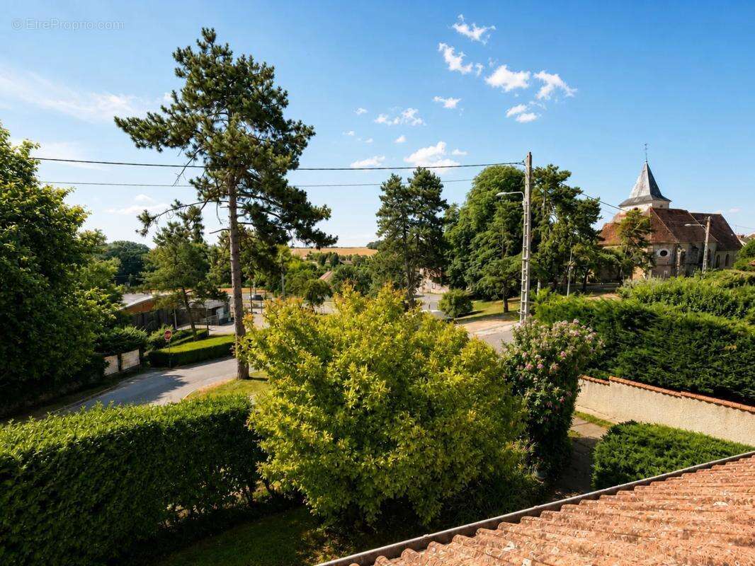 Maison familiale 5 pièces - 105 m² – Fort potentiel à rénover - photo 8