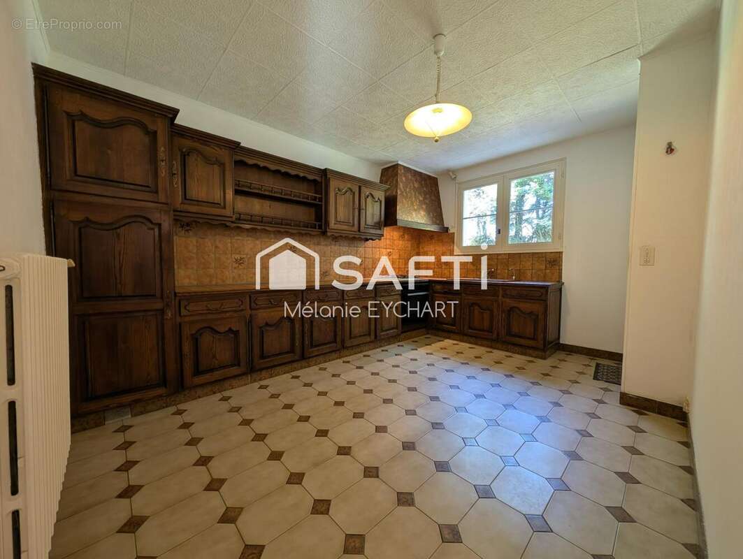 Maison 128 m² à Theil-Rabier  - photo 7