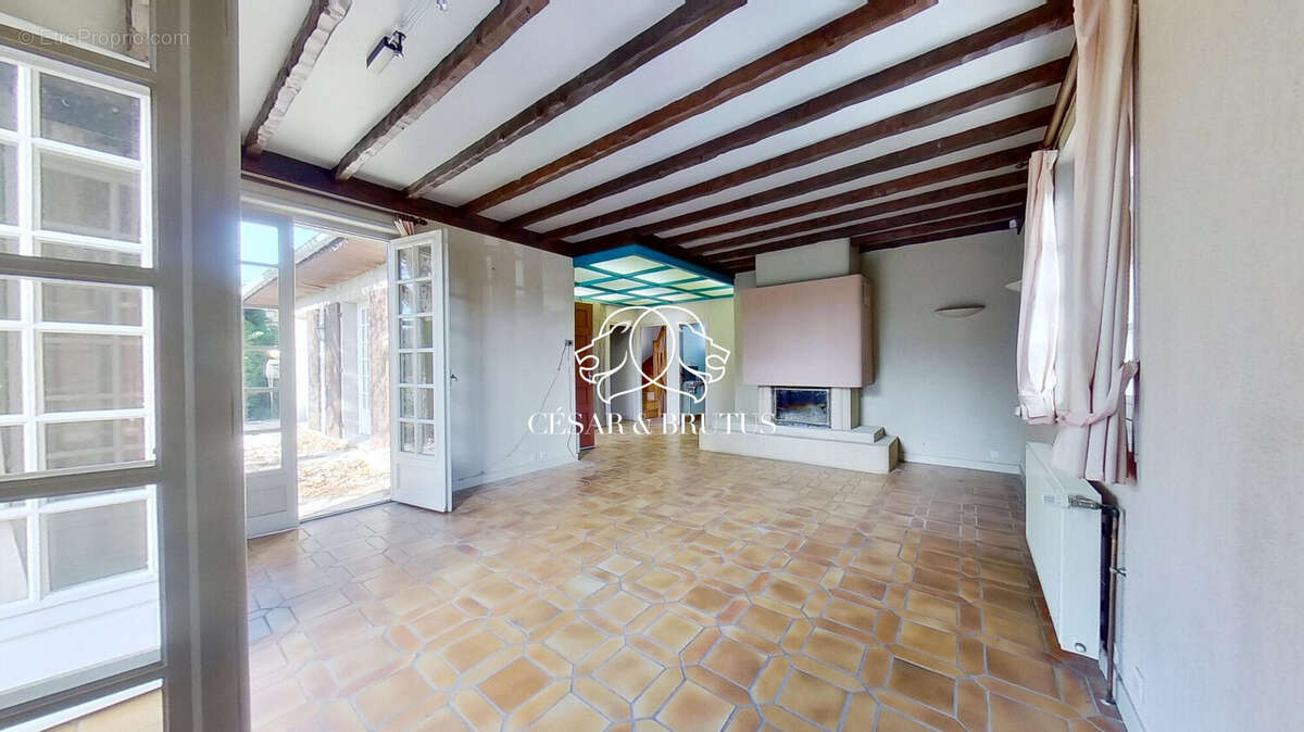 Maison à FRANCHEVILLE