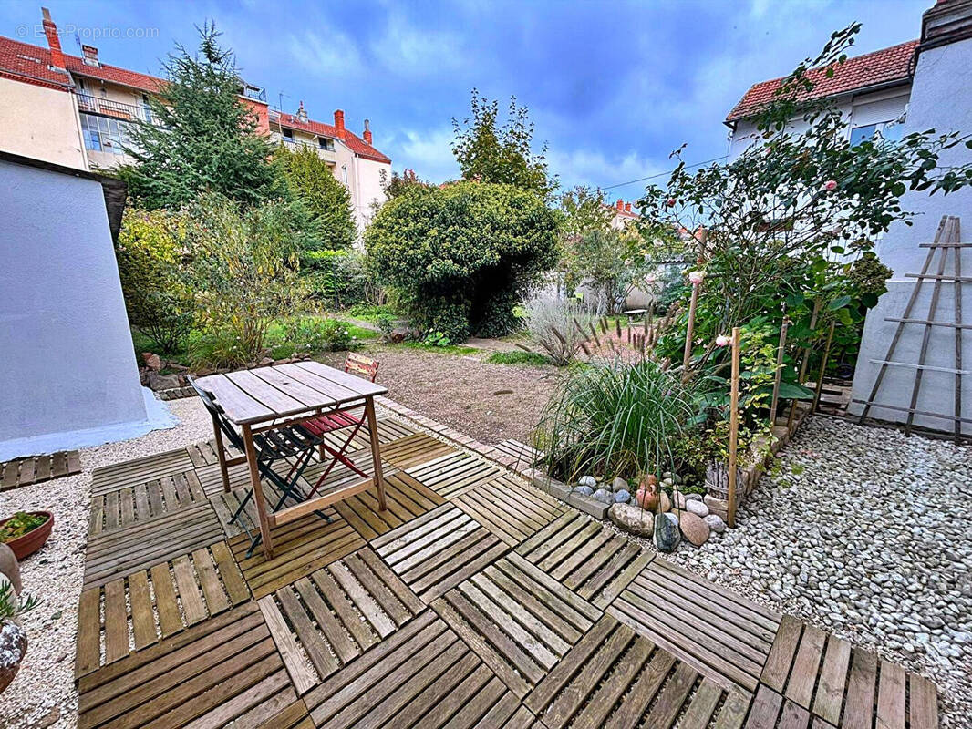 Appartement à RIORGES