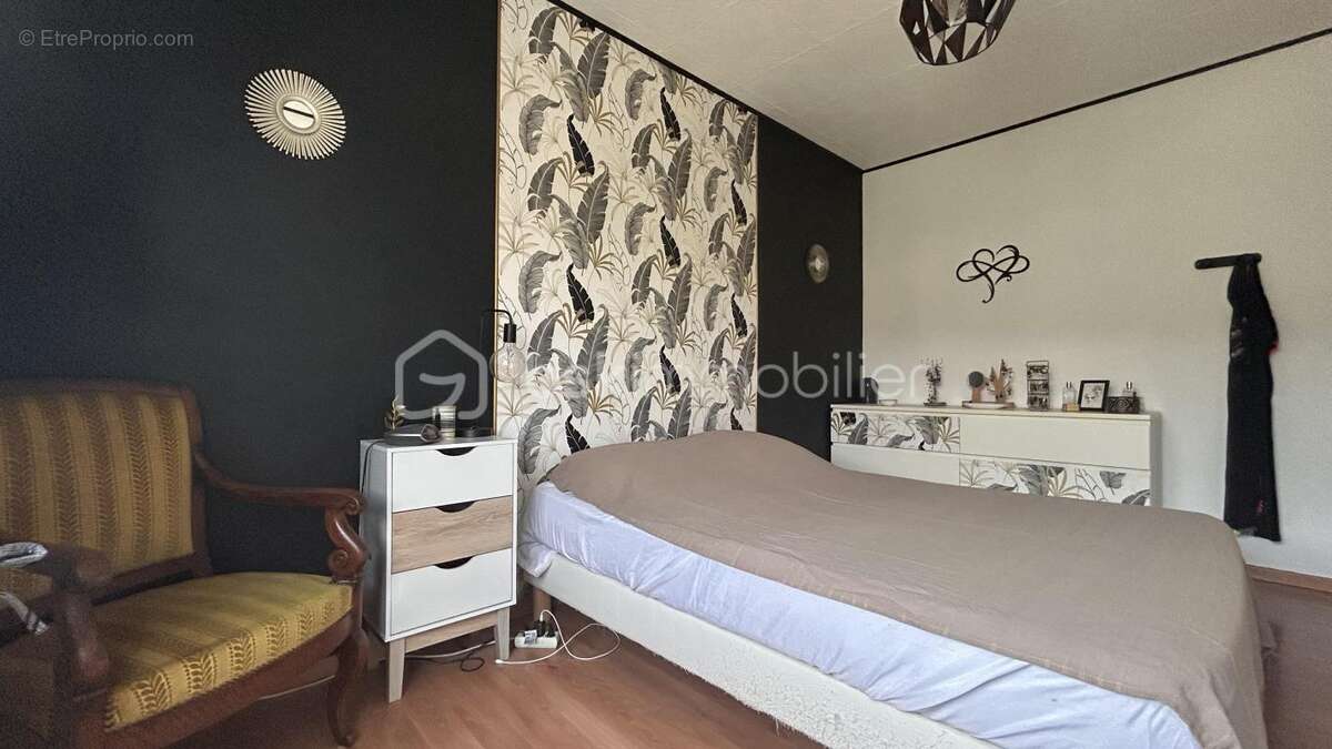 Maison mitoyenne T5 de 95 m² avec jardin  – Rue Lucien-Sampaix, Échirolles - photo 8