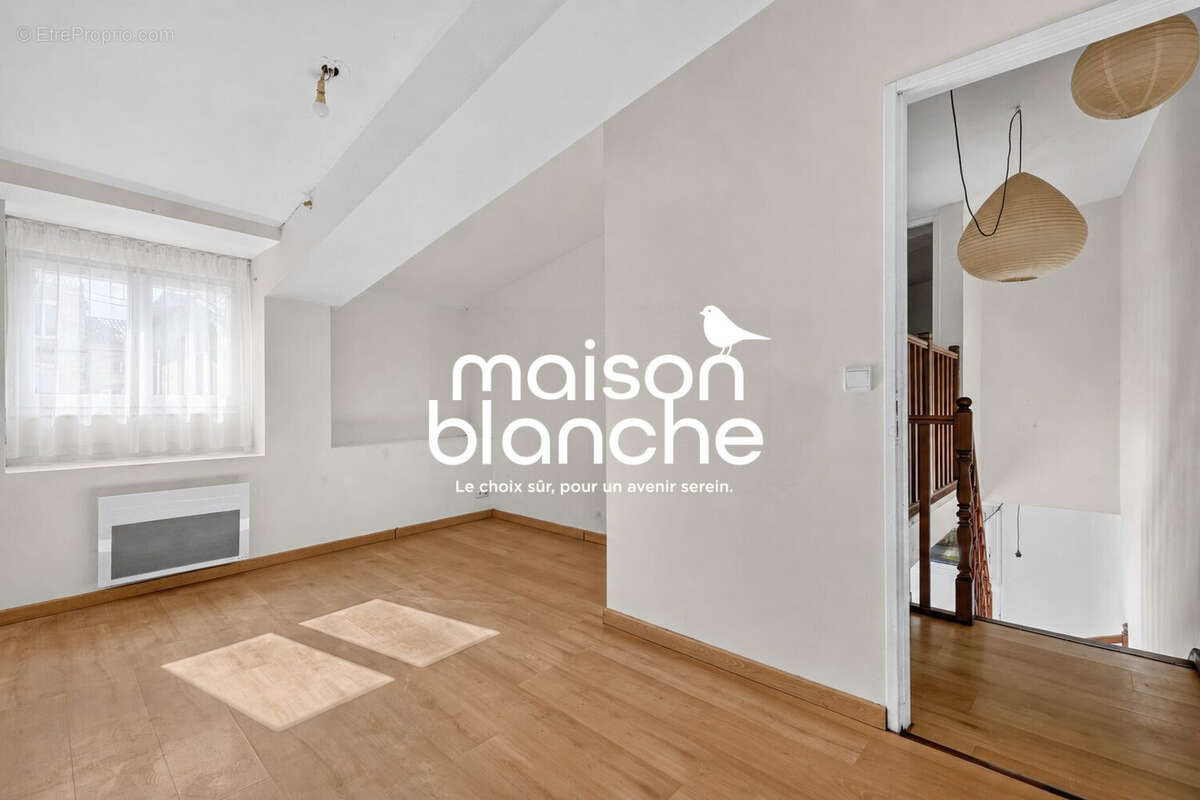 Maison 48 m² à Saint-Andre-De-Cubzac  - photo 4