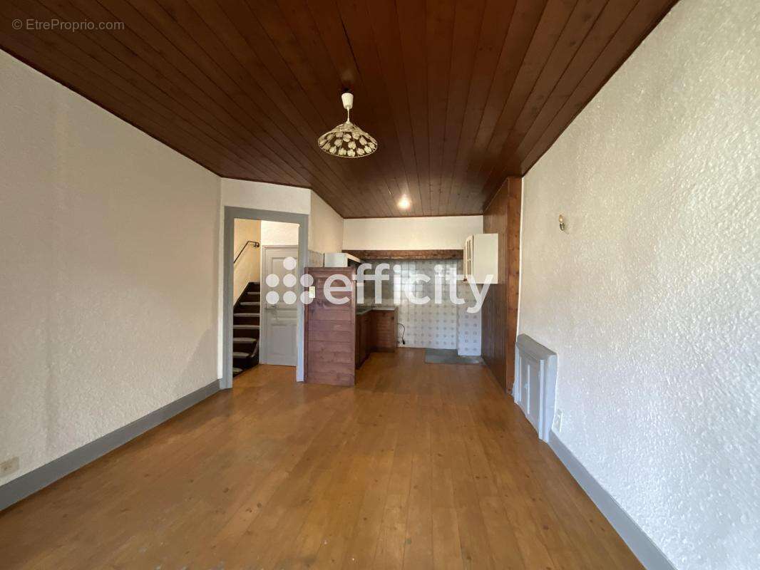 Maison à LE CHEYLARD