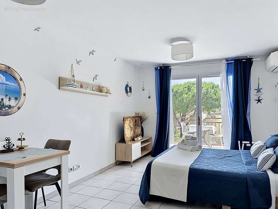 Appartement à LE CANNET